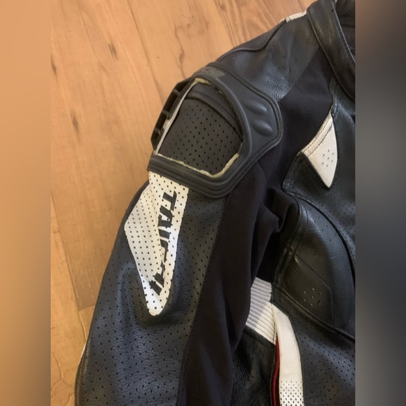 Men’s RS TAICHI Innovative Technology Riding Jacket  RSJ825 Size Small.  Eu 46 - Picture 4 of 16